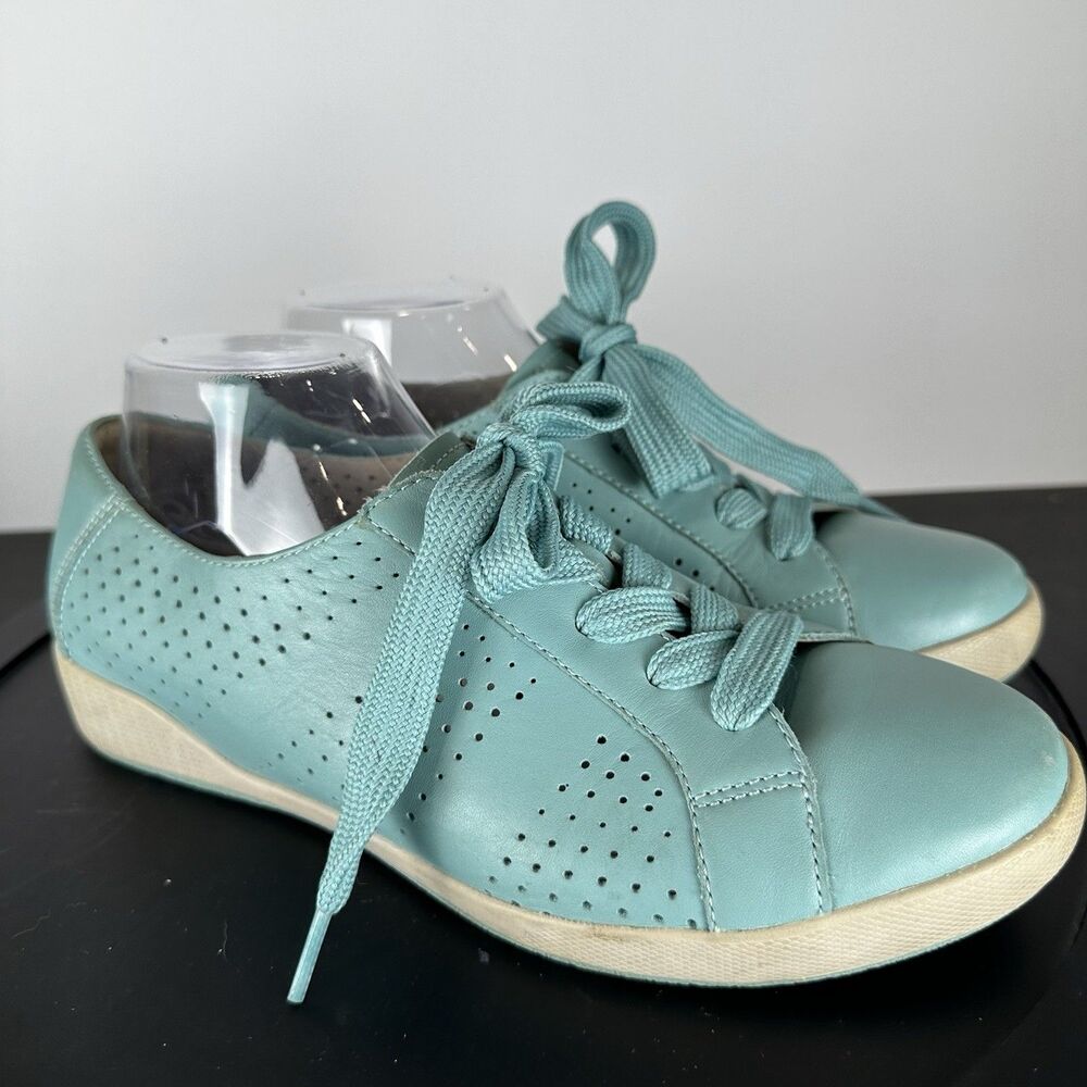 Dansko Orli Lace Up Sneaker Women Size 40 Perforated Leather Aqua Blue Teal